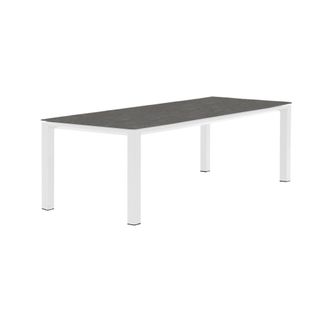 Concept tuintafel