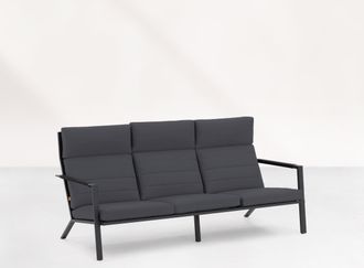 Lazy loungebank